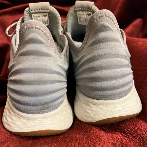 New Balance Men's Fresh Foam Roav V1 Sneaker 9.5 - Picture 4 of 9